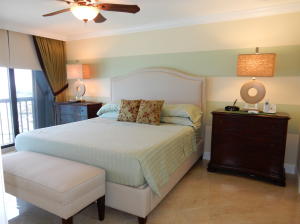 ISLANDIA 01 CONDO - Residential