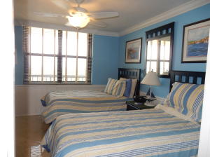 ISLANDIA 01 CONDO - Residential