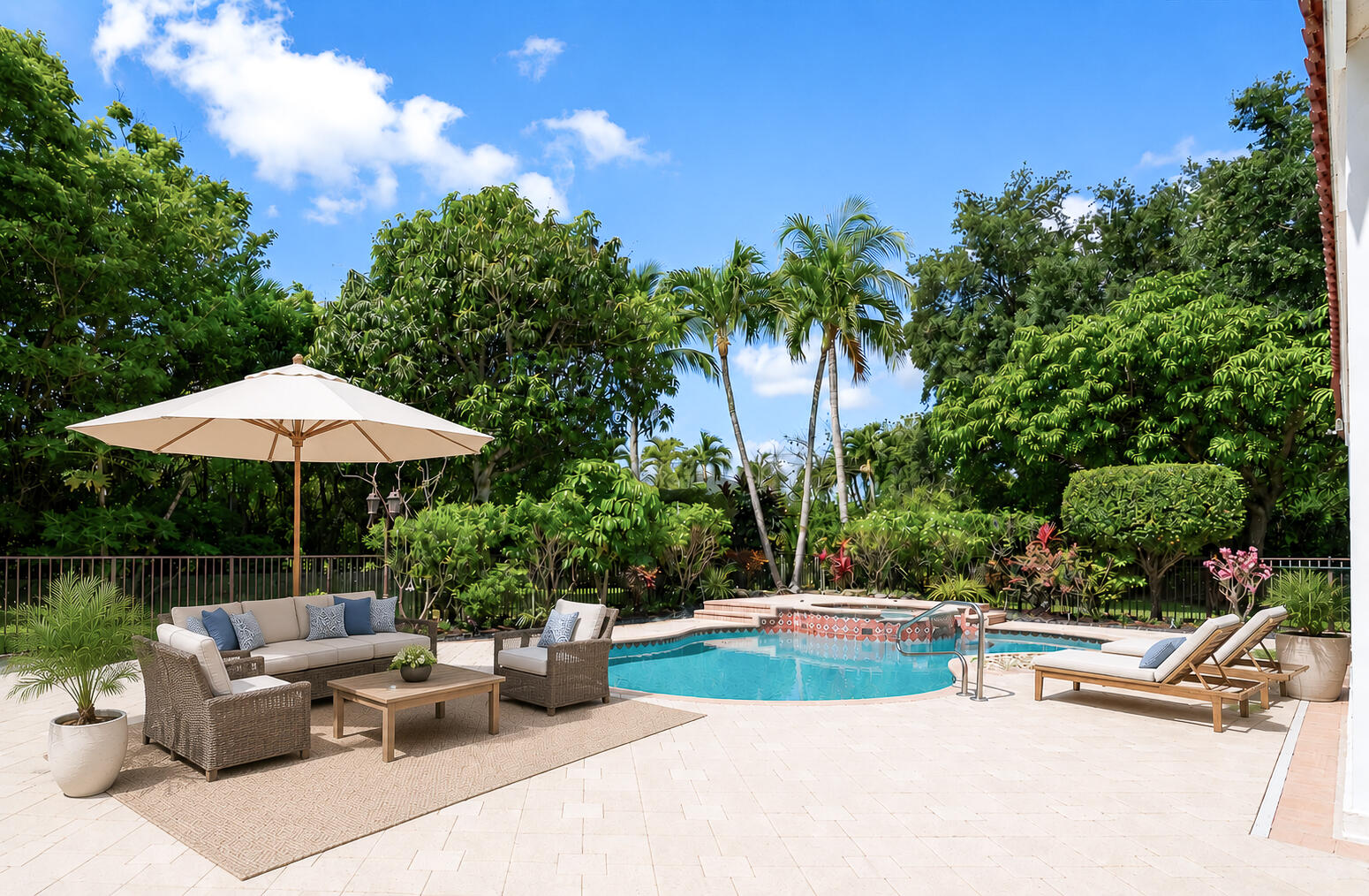 10520 NW 67th Court