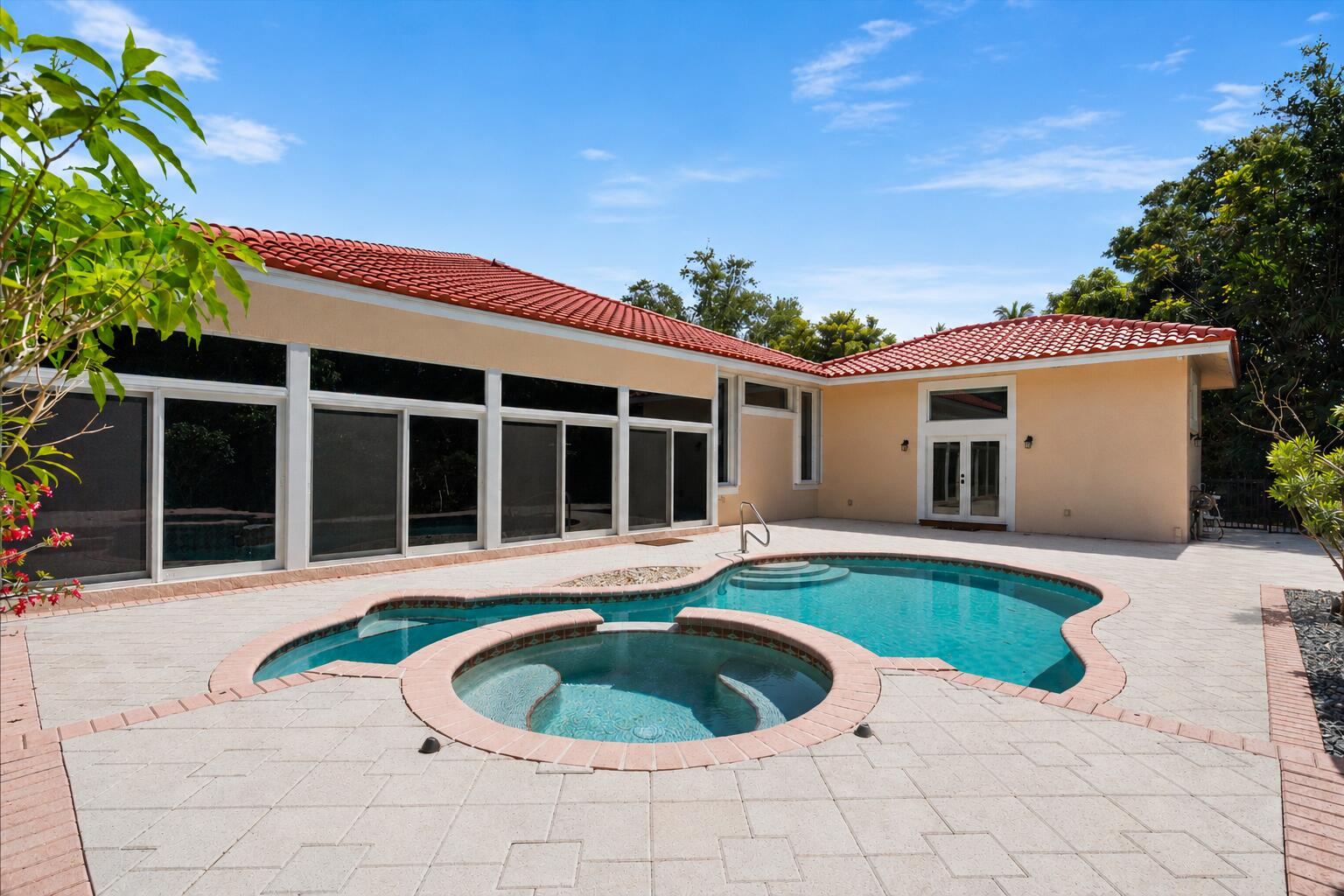 FOX RIDGE - Residential