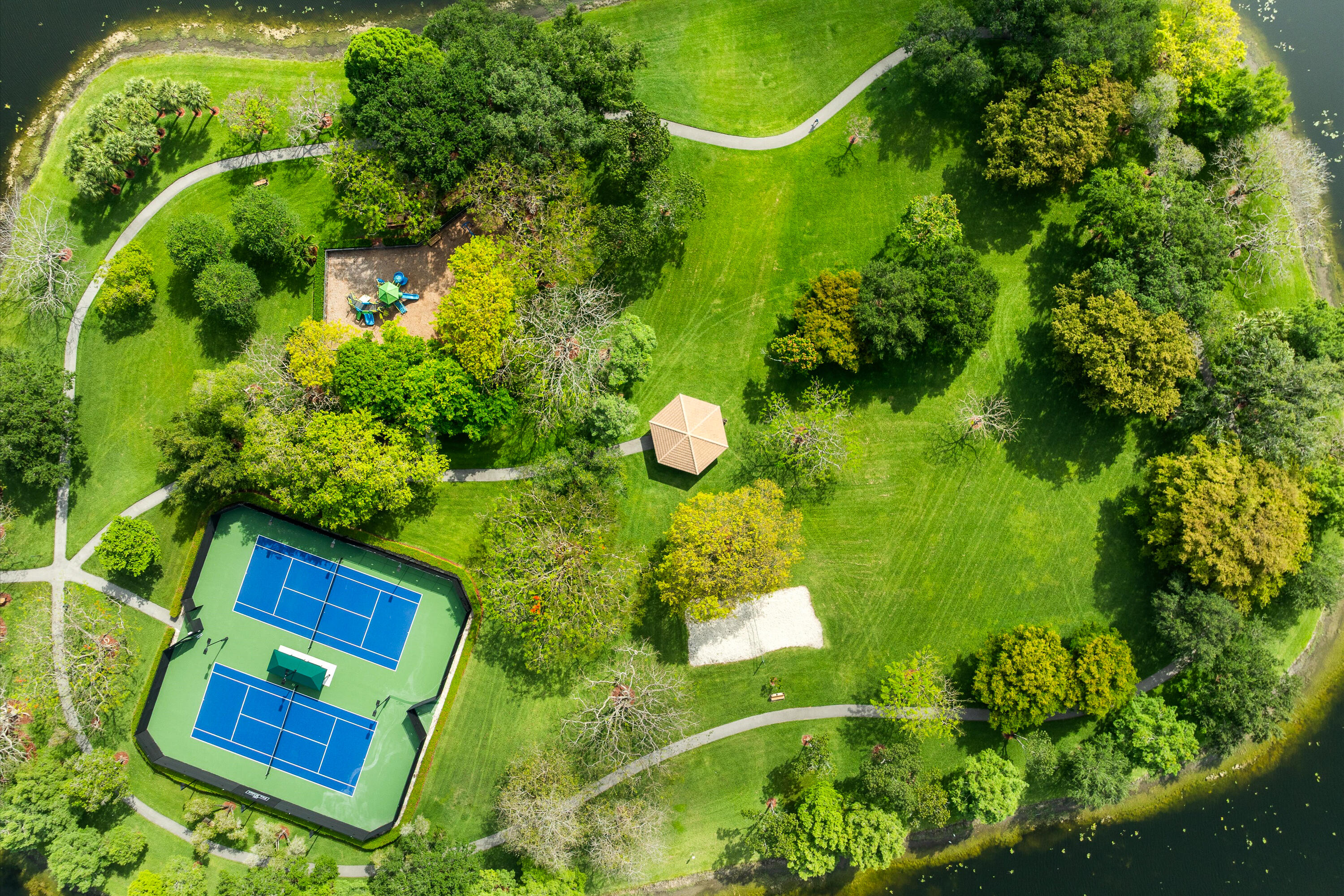 FOX RIDGE - Residential