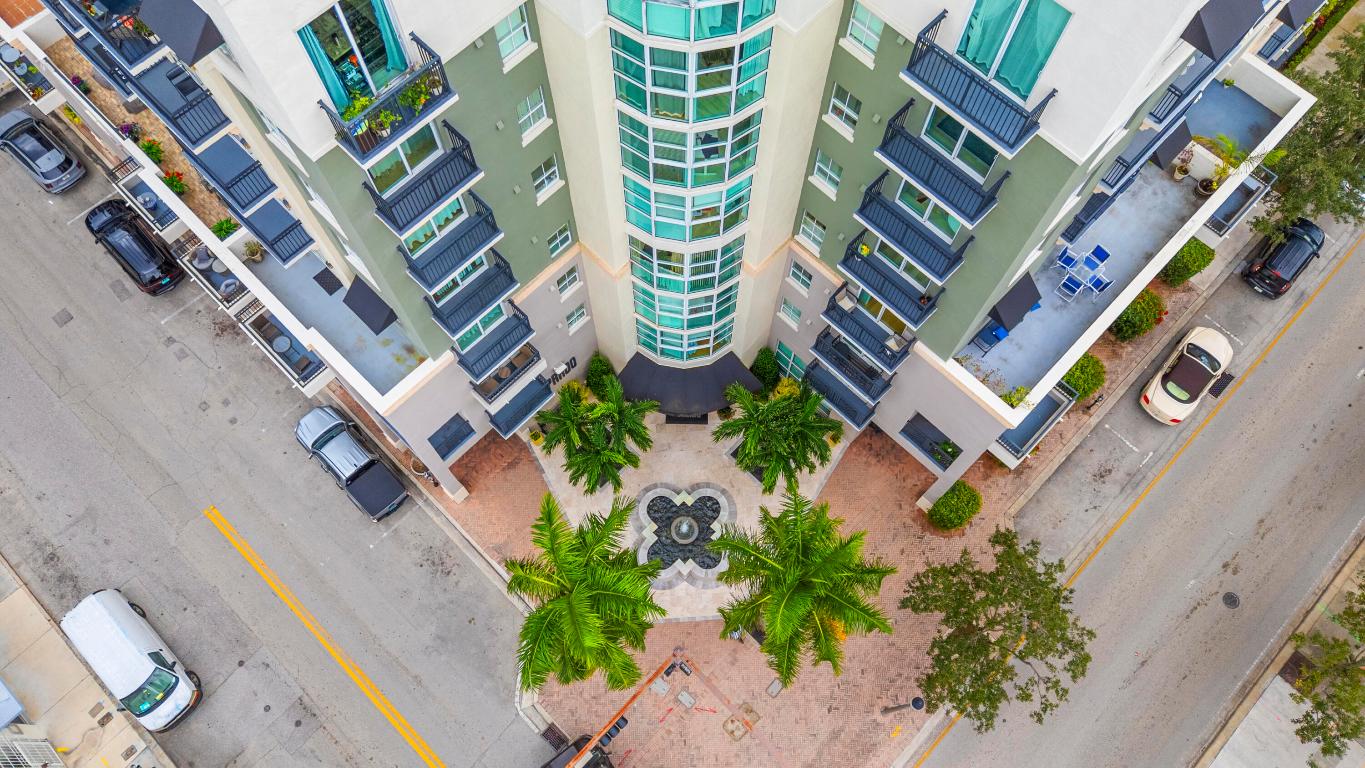 600 S Dixie Highway 758