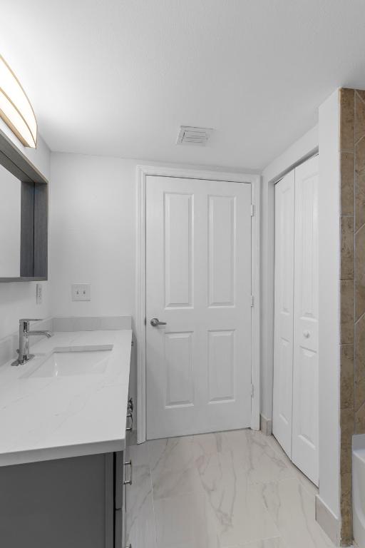 PRADO CONDO - Residential