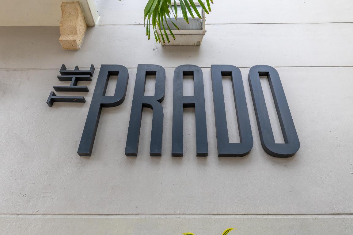 600 S Dixie Highway 758