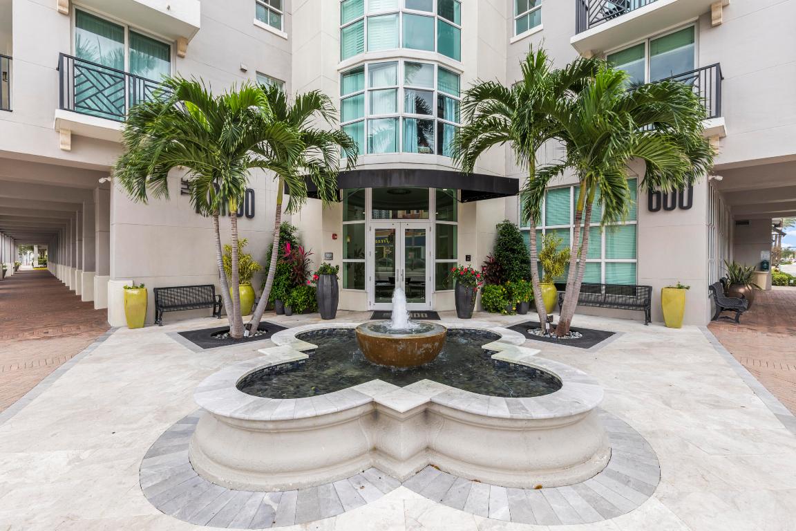 600 S Dixie Highway 758