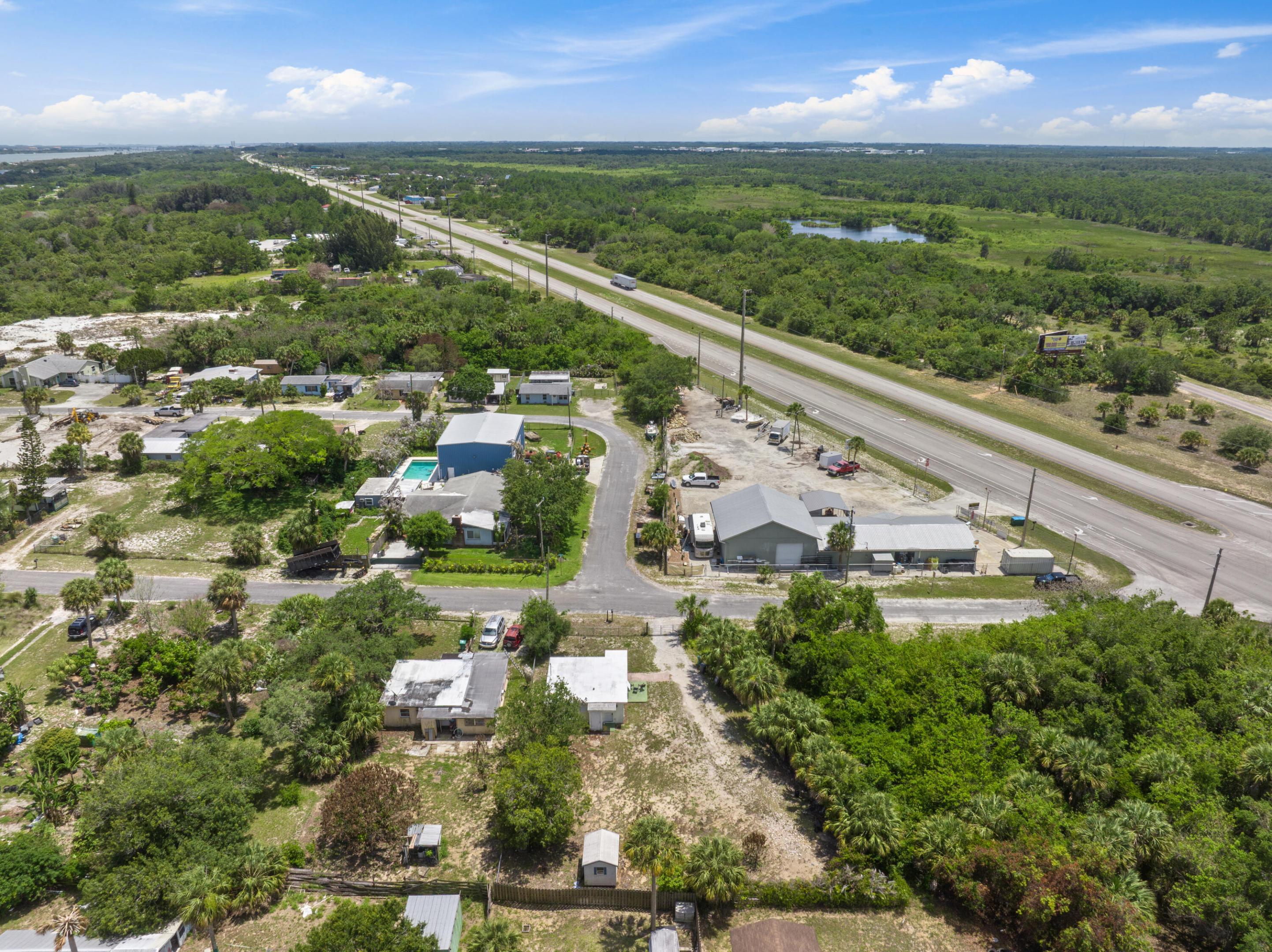 RIVERVIEW MANOR - Residential