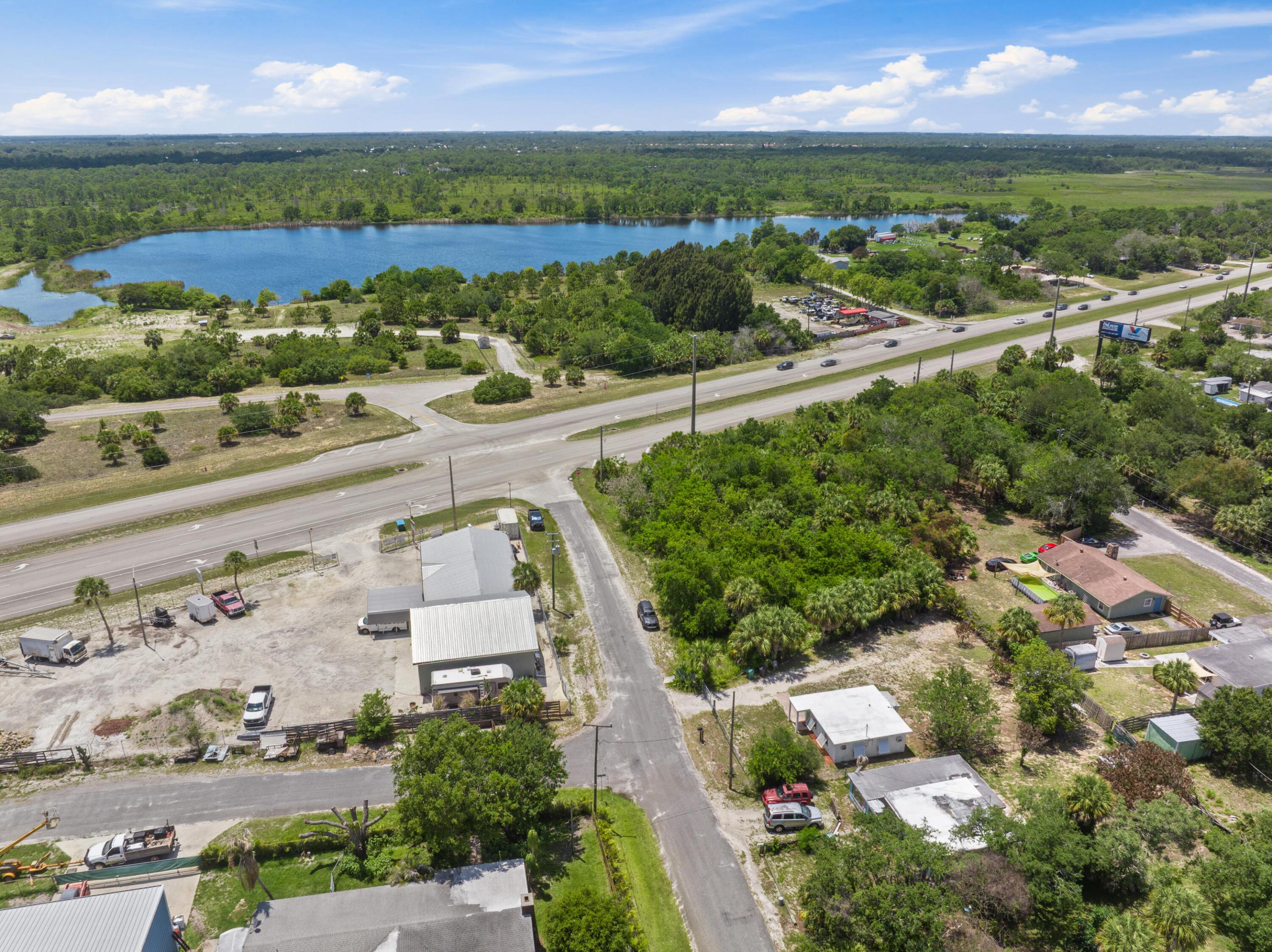 RIVERVIEW MANOR - Residential
