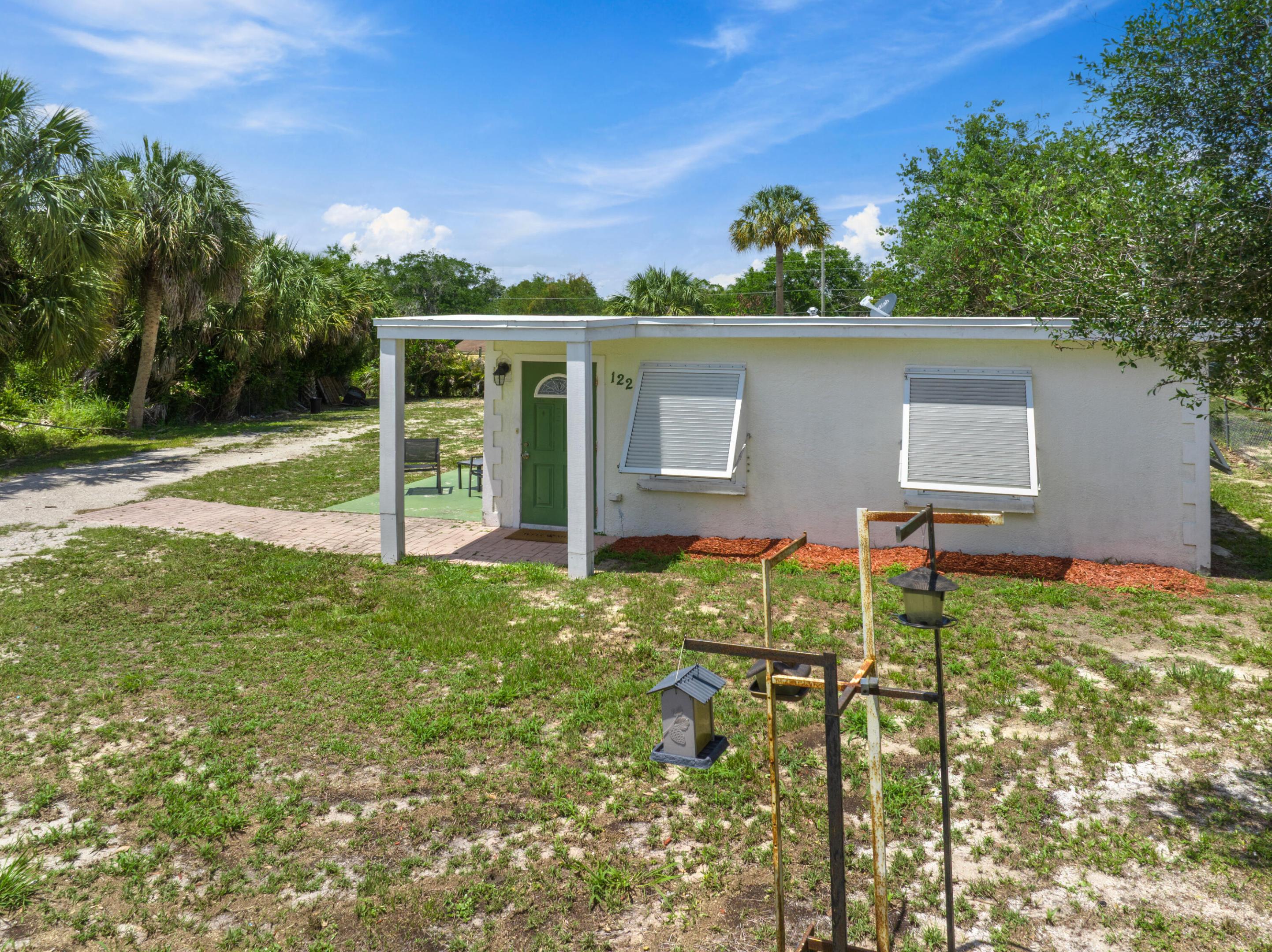 RIVERVIEW MANOR - Residential