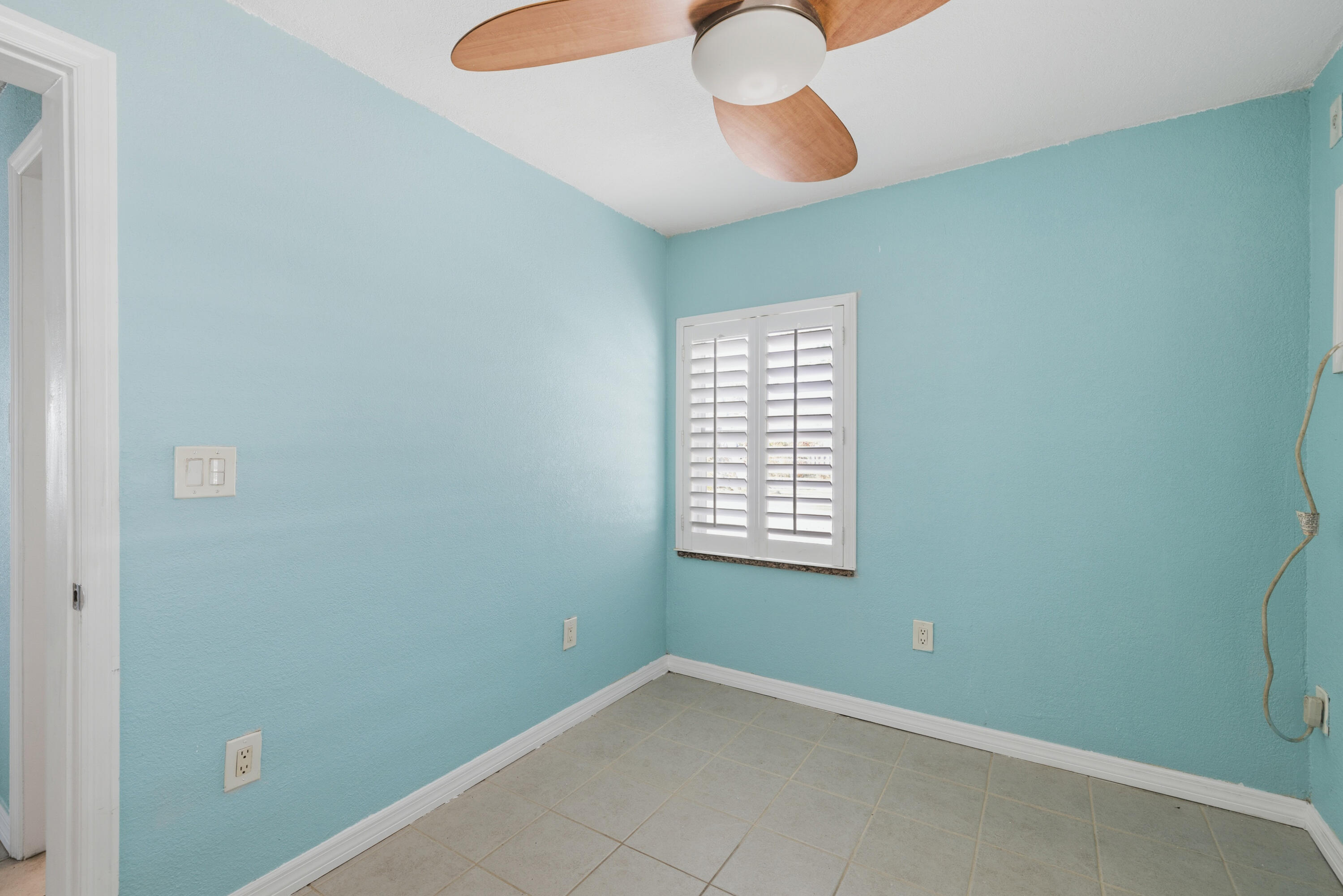 RIVERVIEW MANOR - Residential