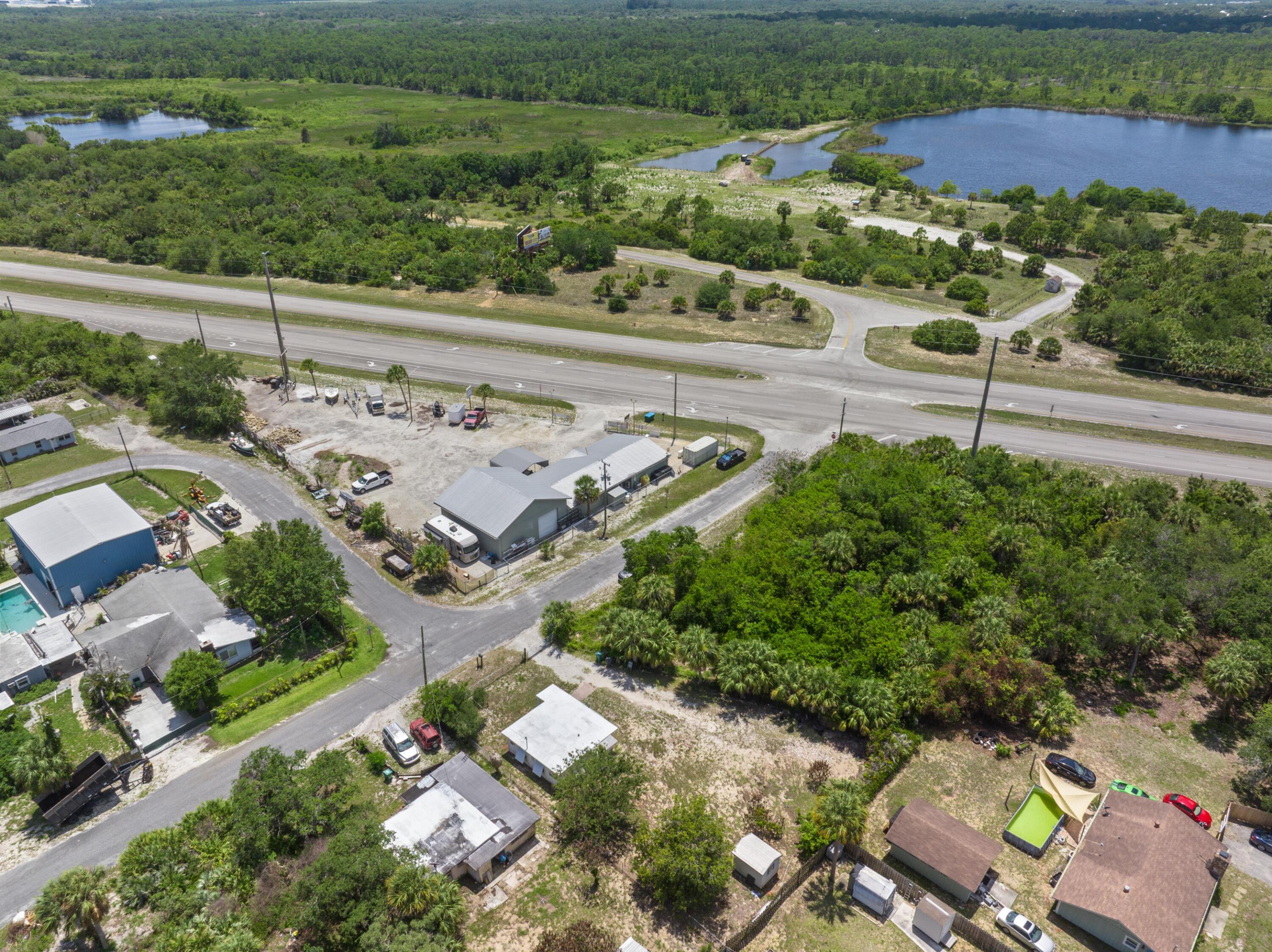 RIVERVIEW MANOR - Residential