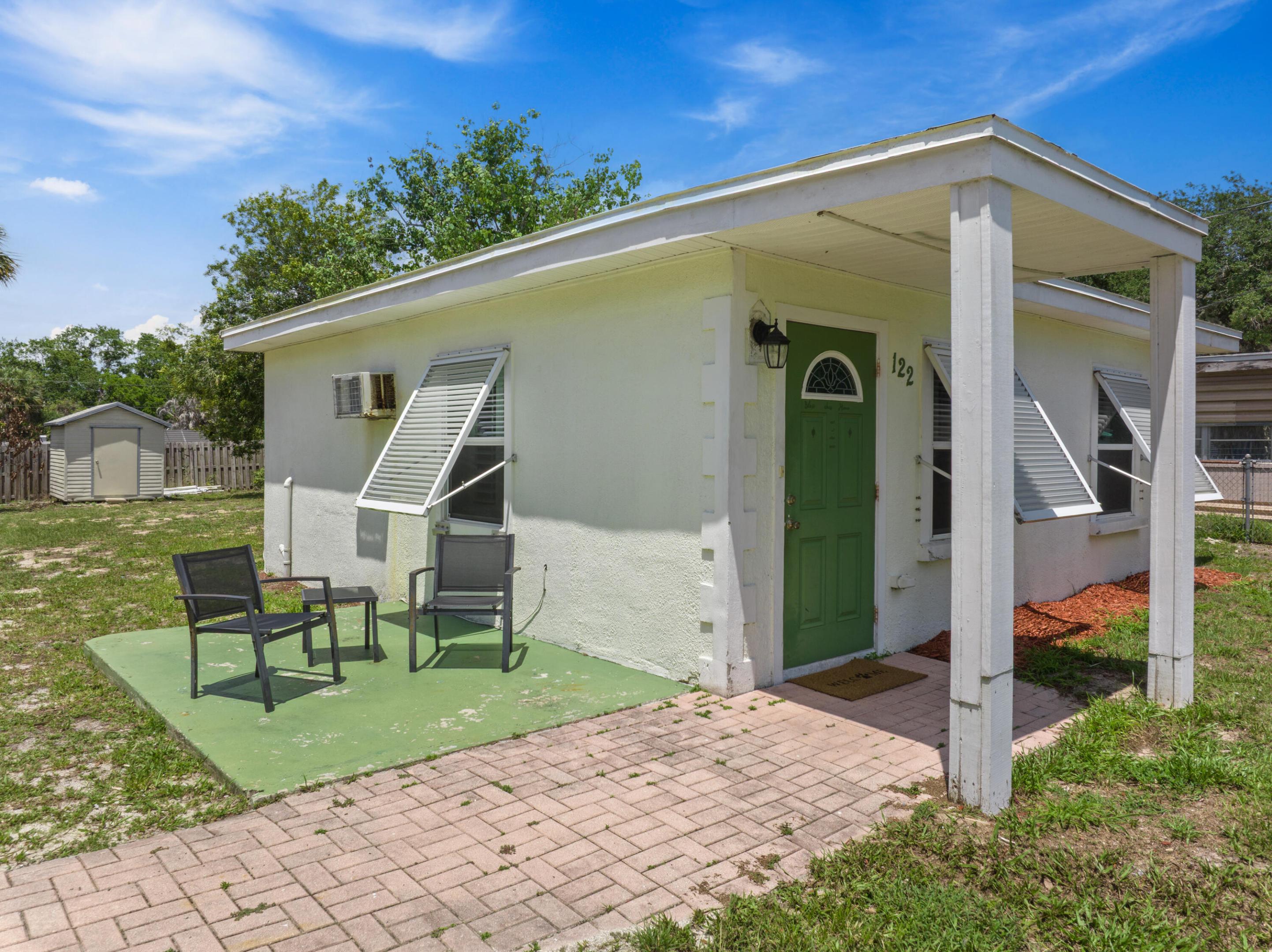 RIVERVIEW MANOR - Residential