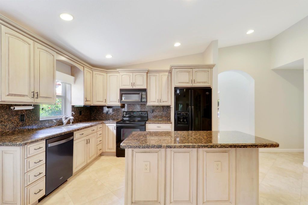 Photo of 1466 Artimino Lane, Boynton Beach, FL 33436 (MLS # R11101065)