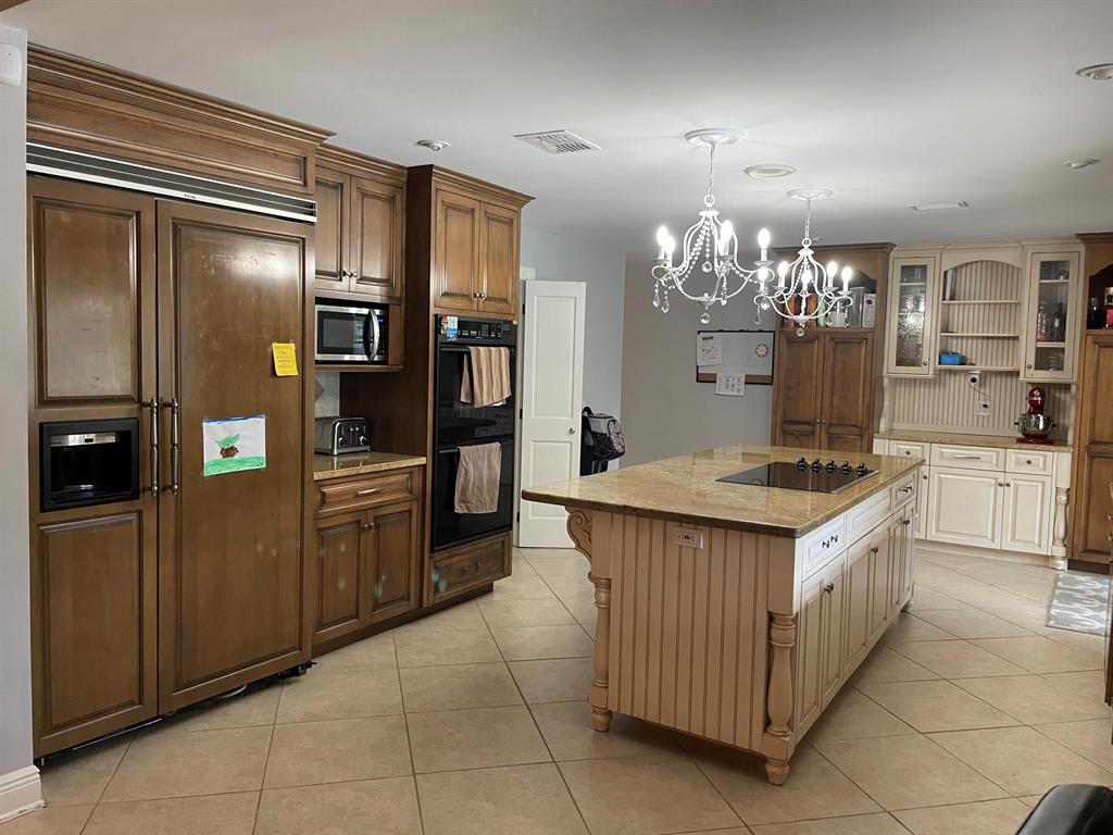 PINEWOOD OF WELLINGTON - Residential Lease