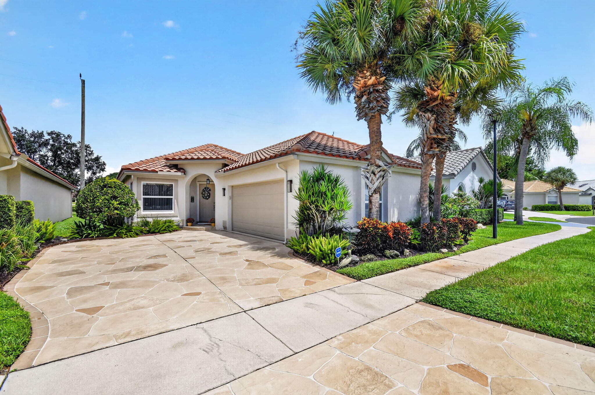 6097 Bay Isles Drive