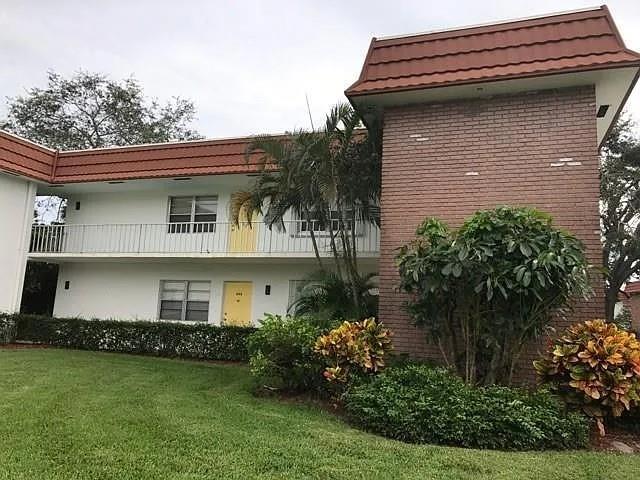 Vista Del Lago Condo - Residential Lease