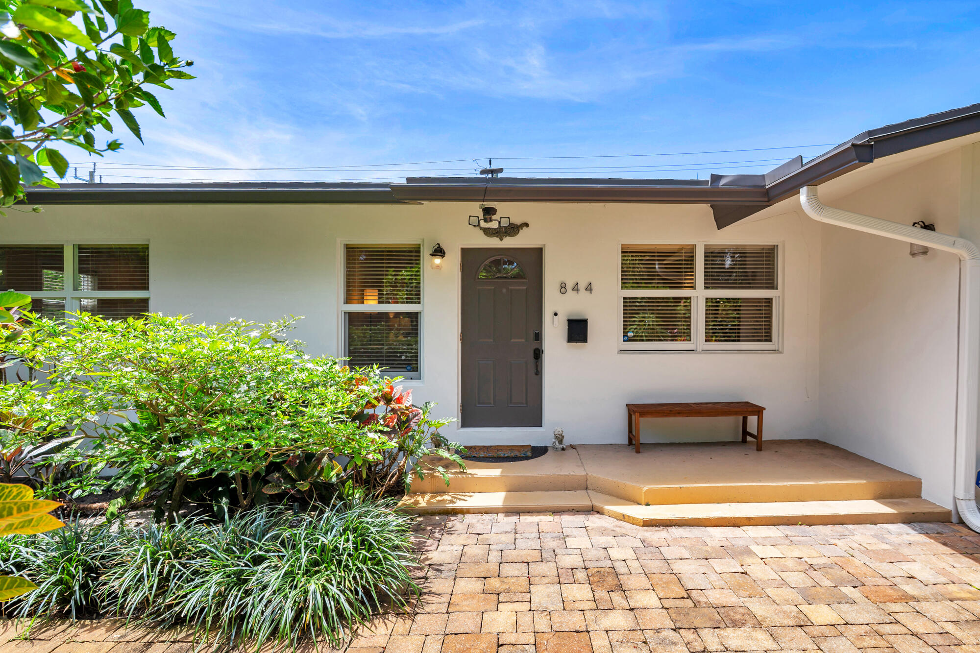 844 Avon Road