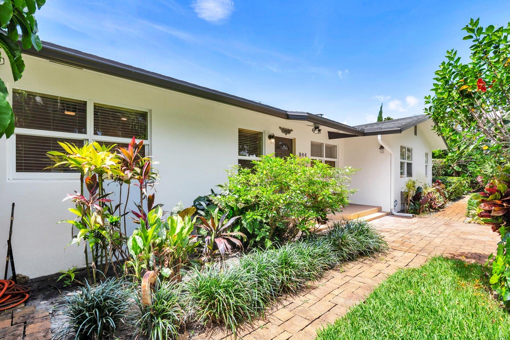 Photo of 844 Avon Road, West Palm Beach, FL 33401 (MLS # B26041940)