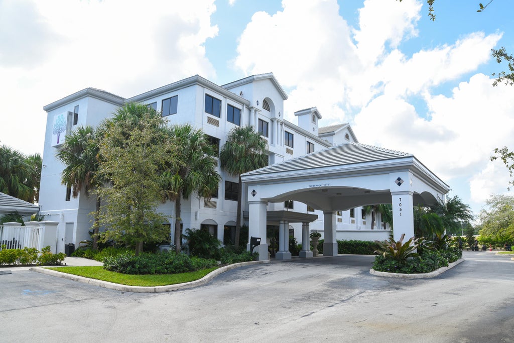 Photo of 7051 N Seacrest Boulevard, Lantana, FL 33462 (MLS # B26068126)