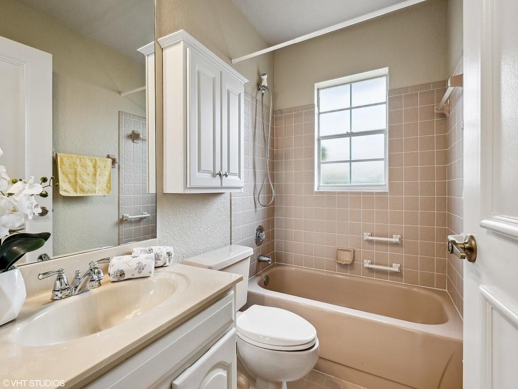 CYPRESS GLEN TOWNHOMES - Residential