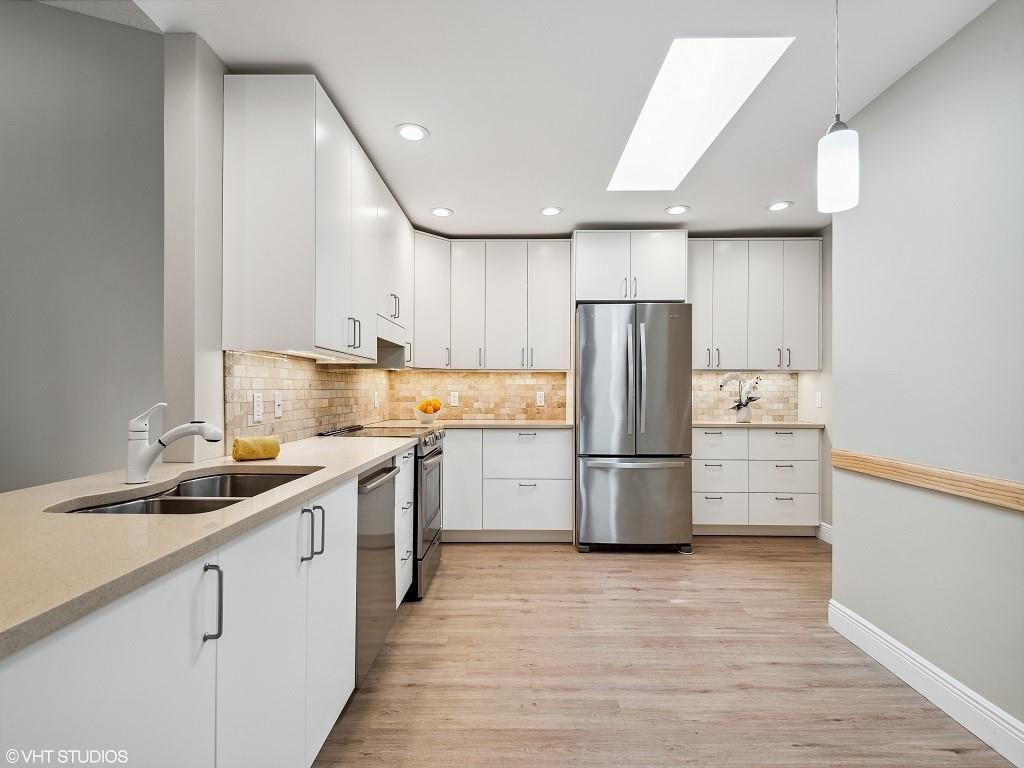 CYPRESS GLEN TOWNHOMES - Residential