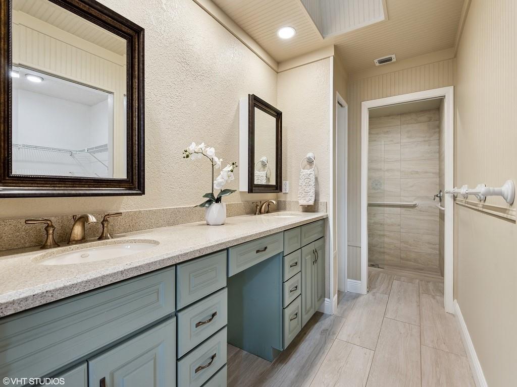 CYPRESS GLEN TOWNHOMES - Residential