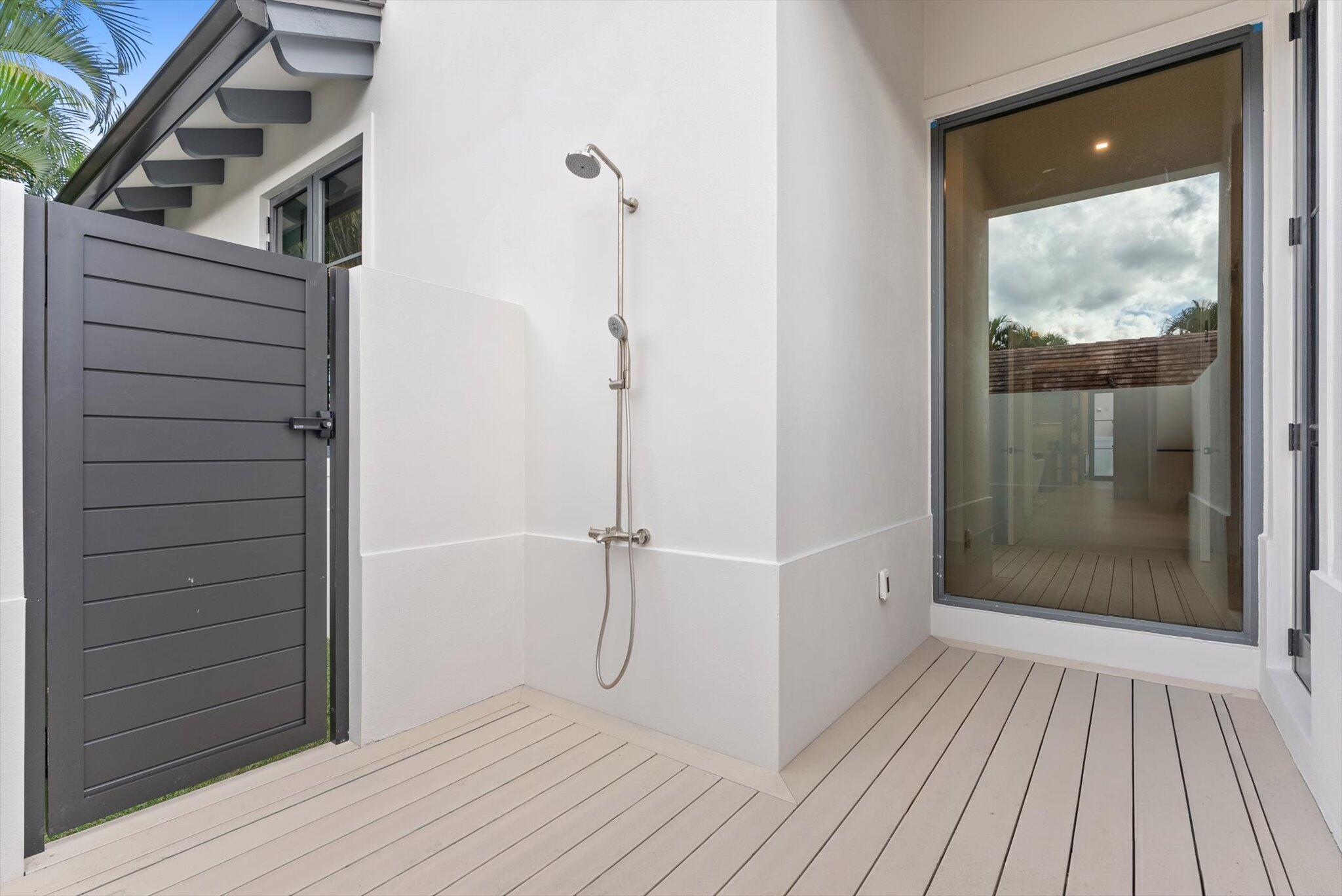 Tropic Isles - Residential