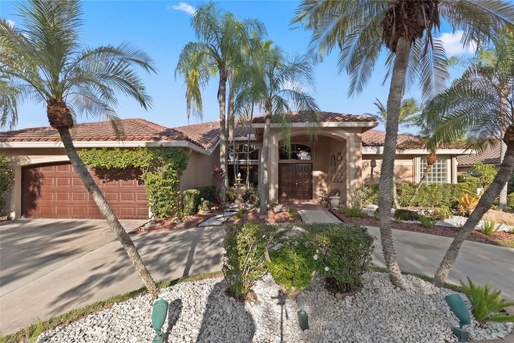 Photo of 525 Stonemont Lane, Weston, FL 33326 (MLS # F10534412)