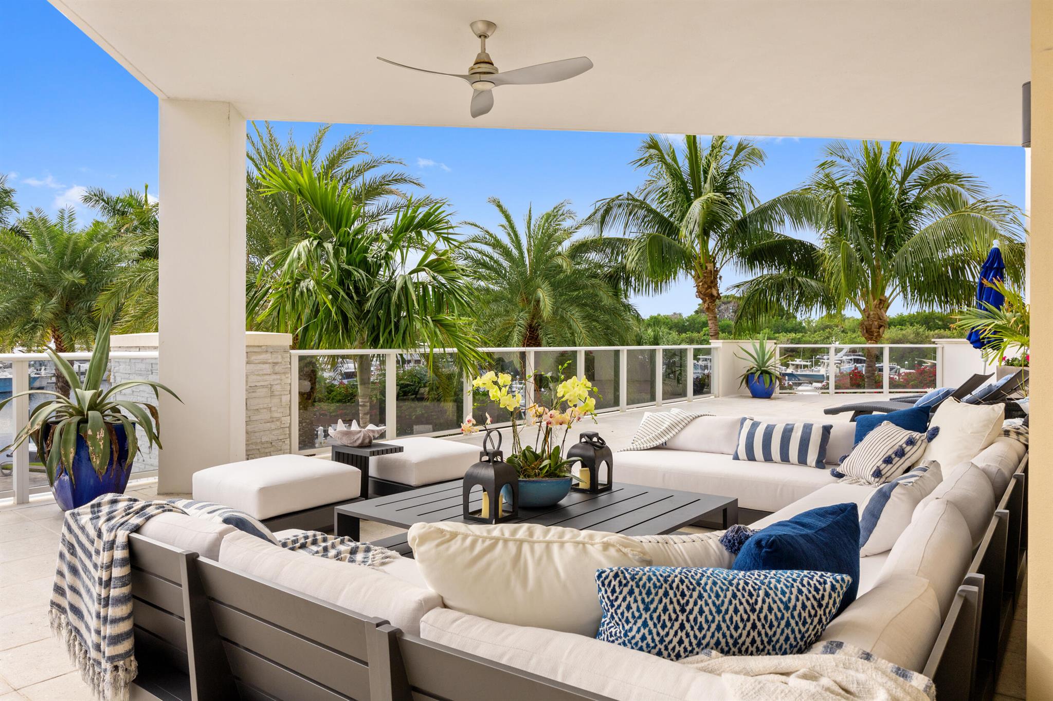 2720 Donald Ross Road 203, Palm Beach Gardens, FL, 33410/$4,590,000 3 2720 Donald Ross Road 203