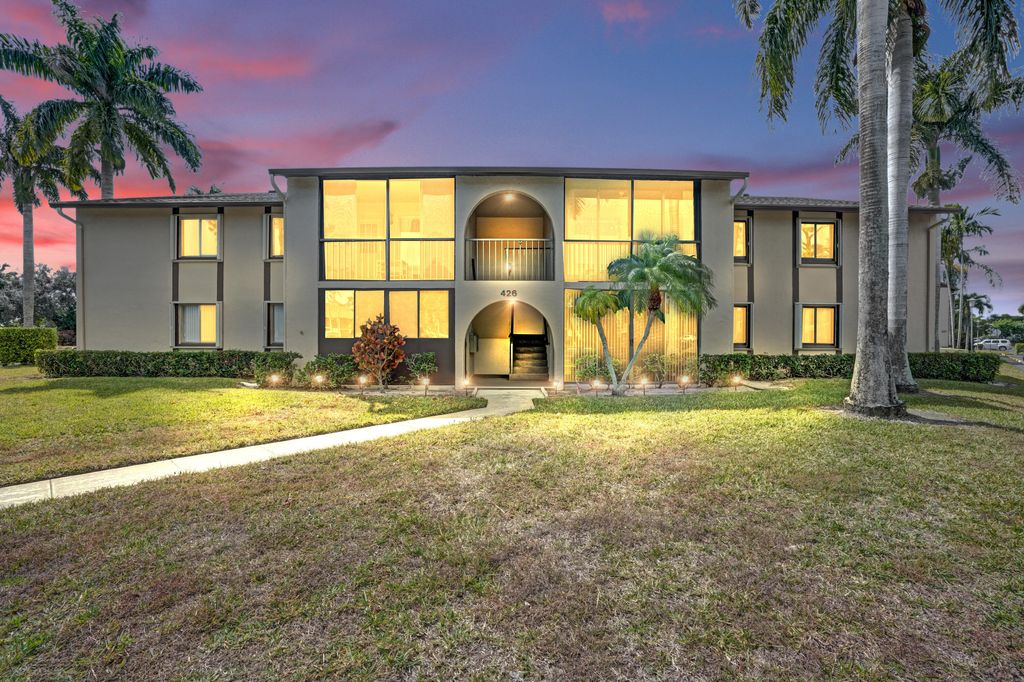 Photo of 426 Pine Glen Lane #D-2, Greenacres, FL 33463 (MLS # R11162689)