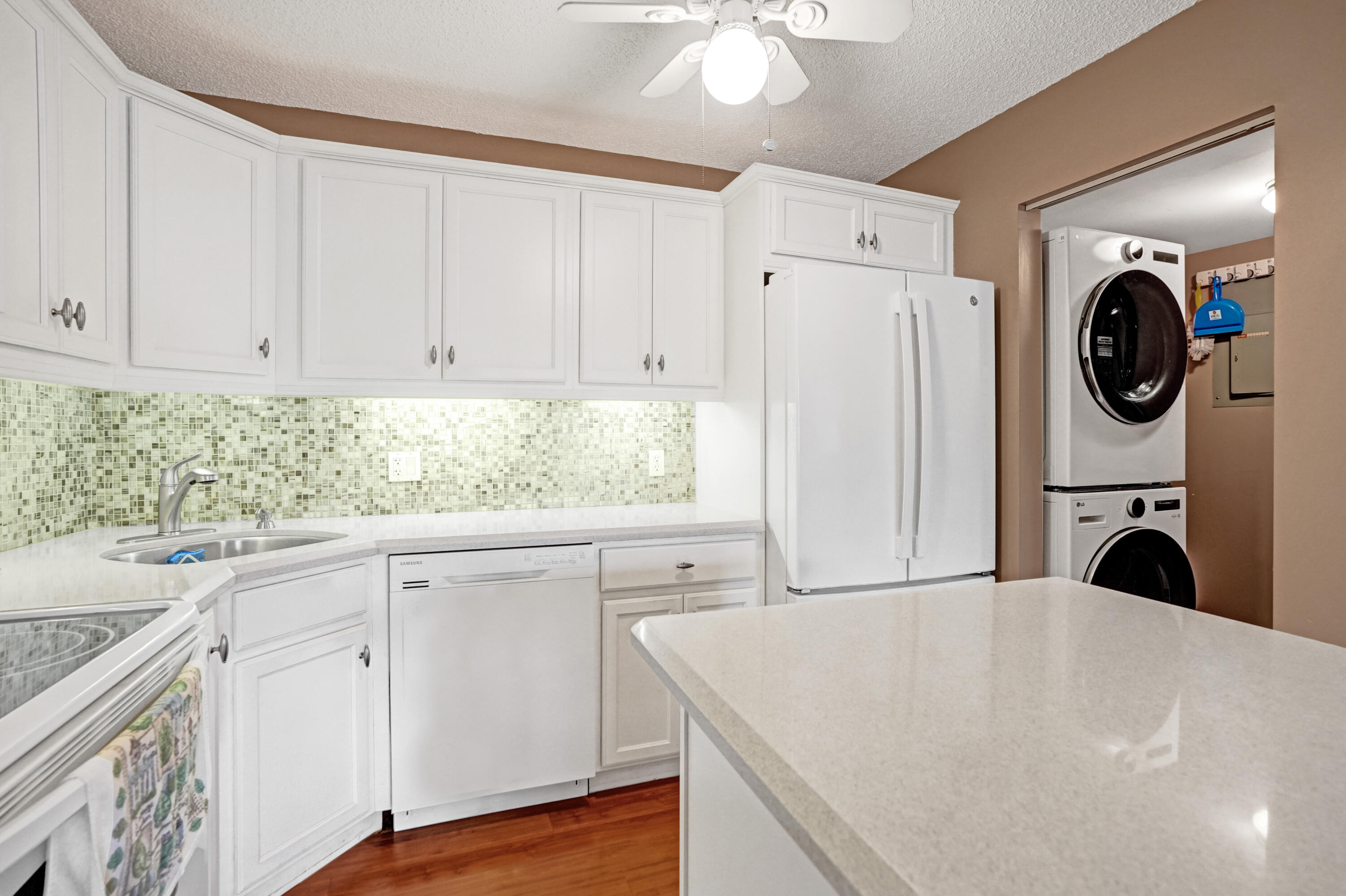 PINE RIDGE SOUTH IV CONDO - Residential