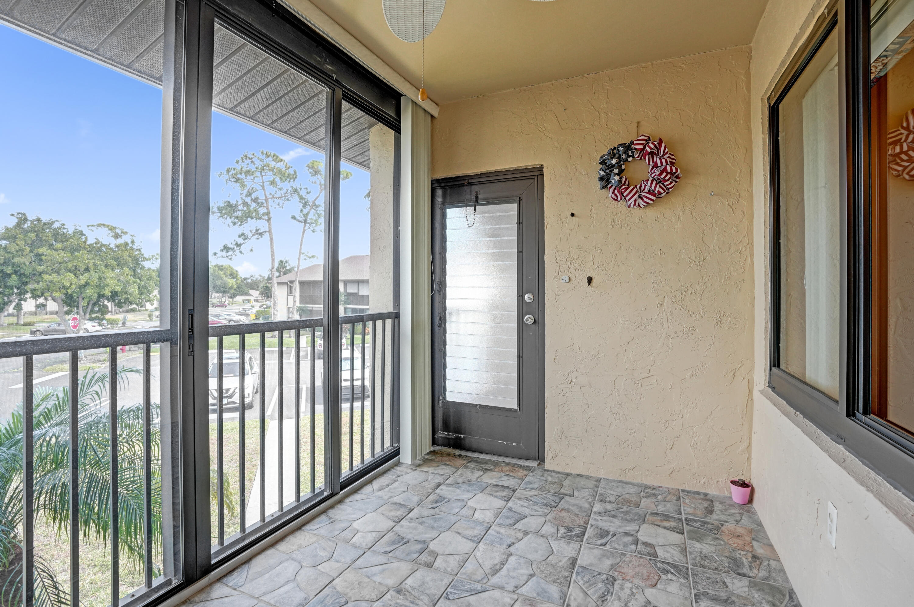 PINE RIDGE SOUTH IV CONDO - Residential