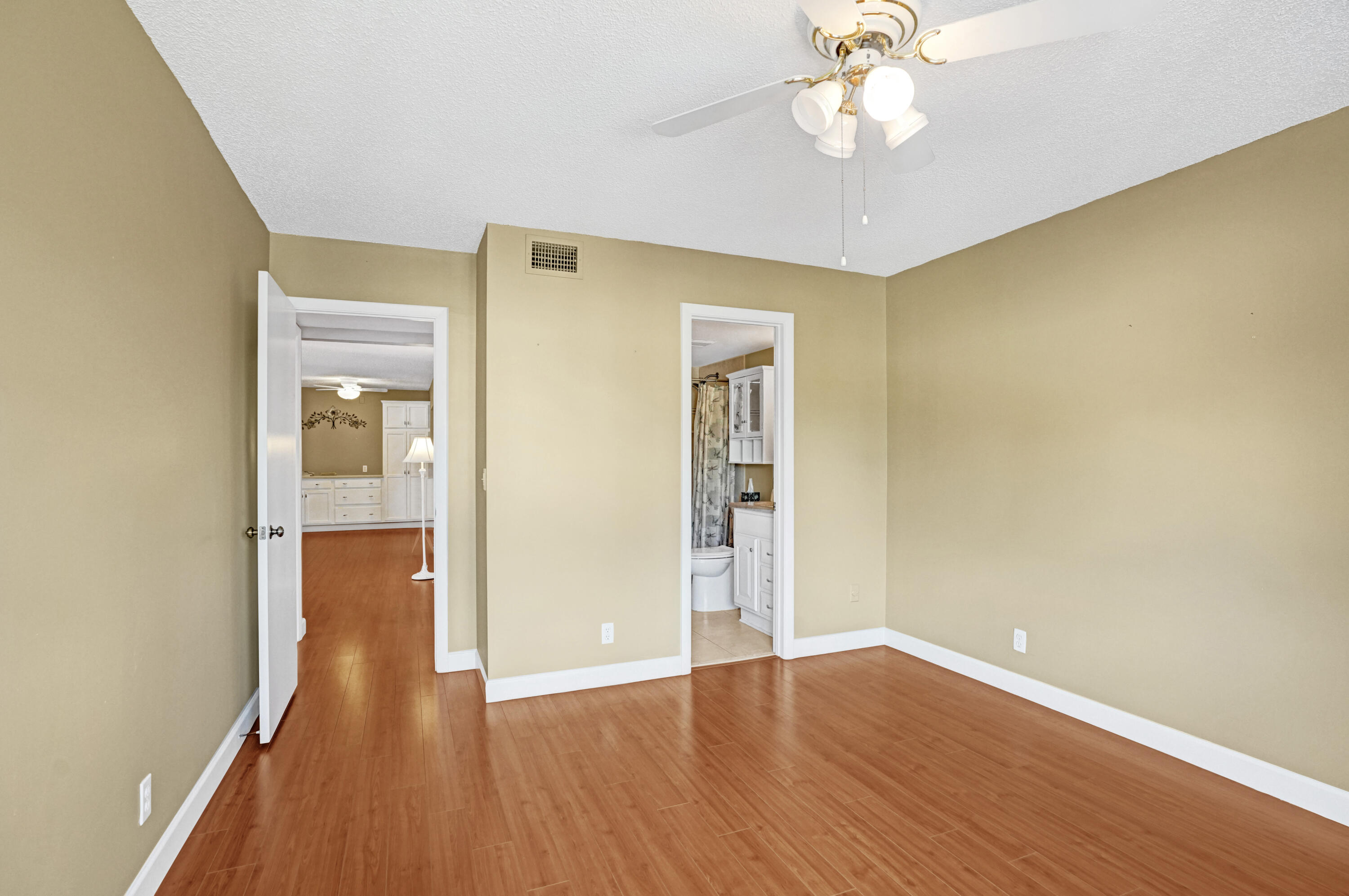 PINE RIDGE SOUTH IV CONDO - Residential