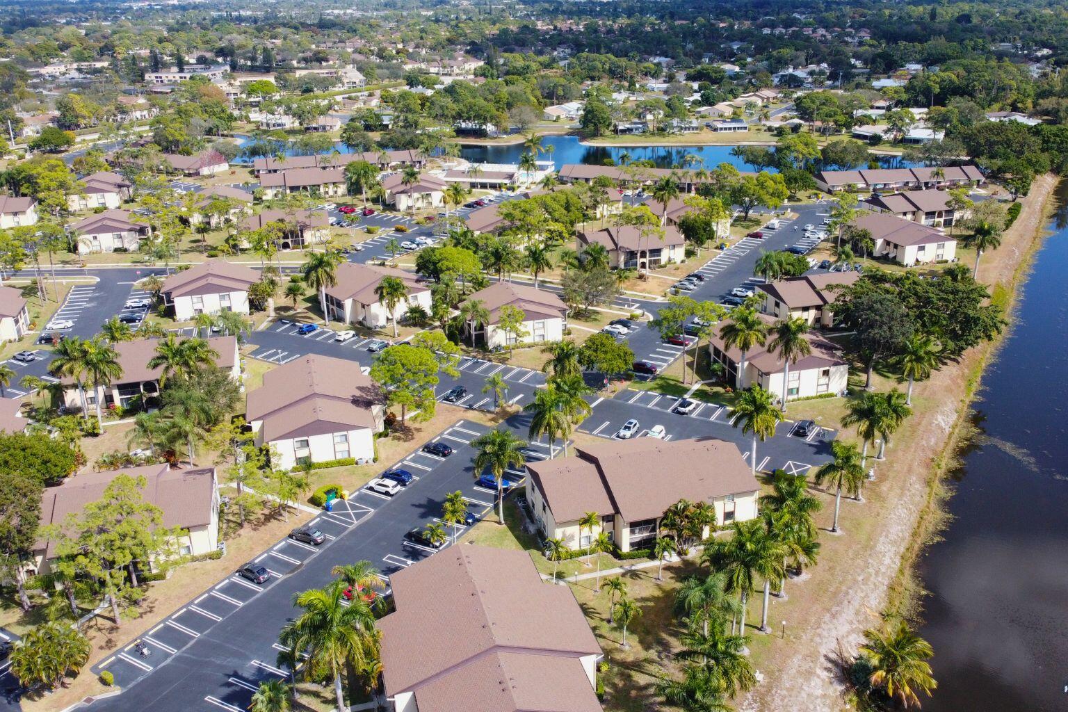 PINE RIDGE SOUTH IV CONDO - Residential