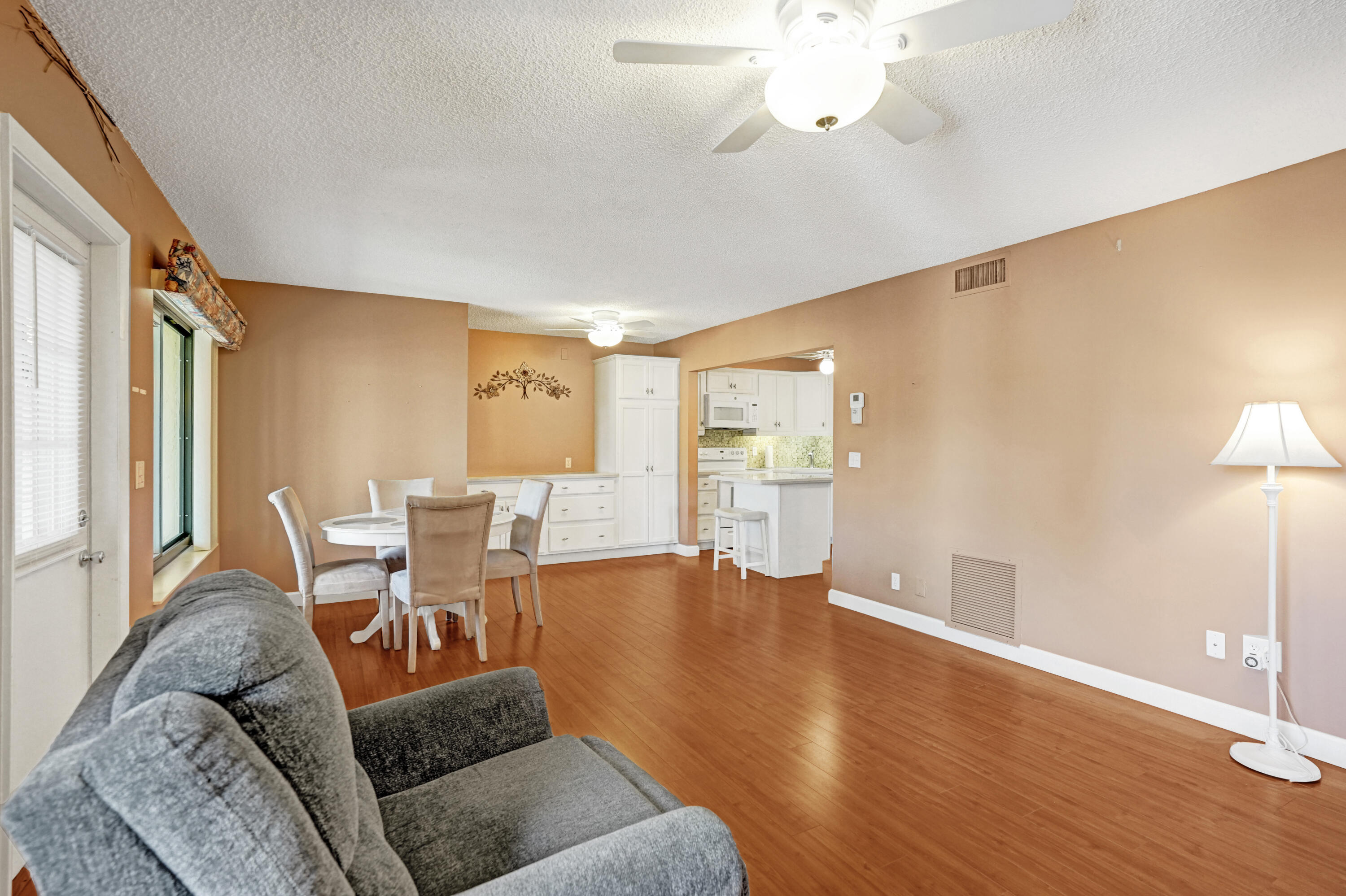 PINE RIDGE SOUTH IV CONDO - Residential