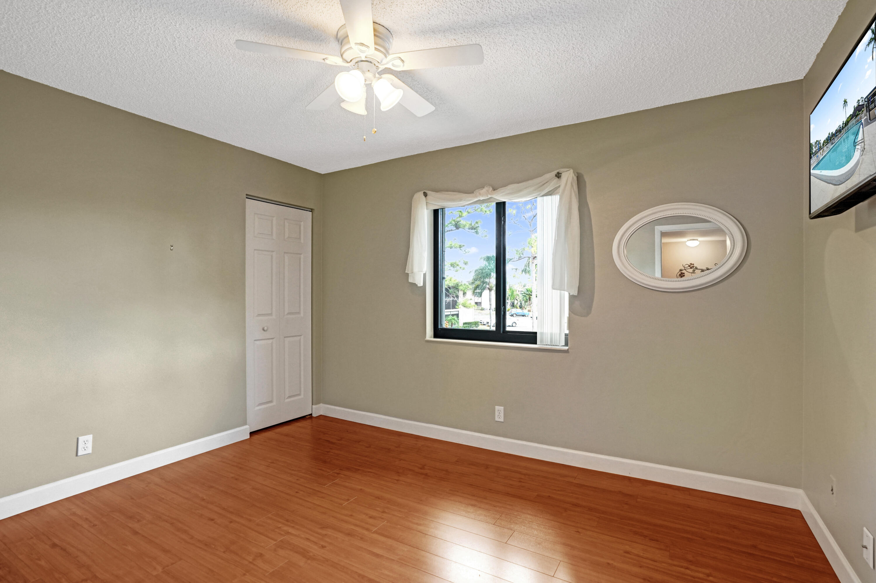 PINE RIDGE SOUTH IV CONDO - Residential