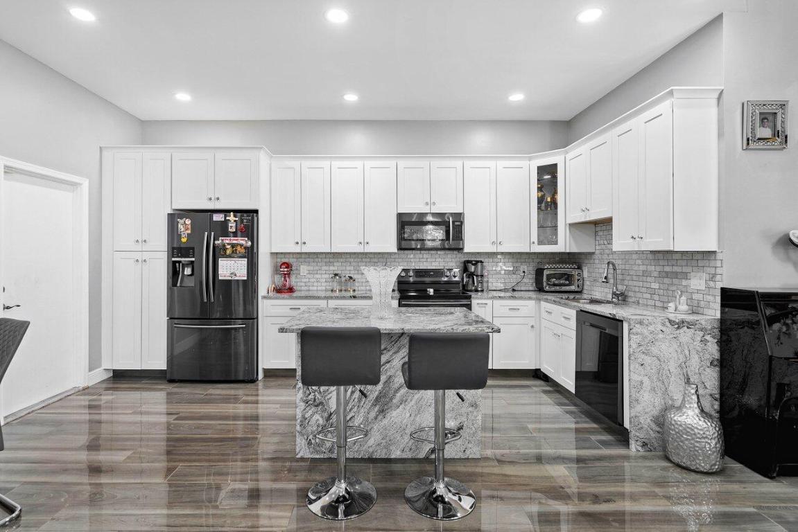 BOCA GARDENS - Residential