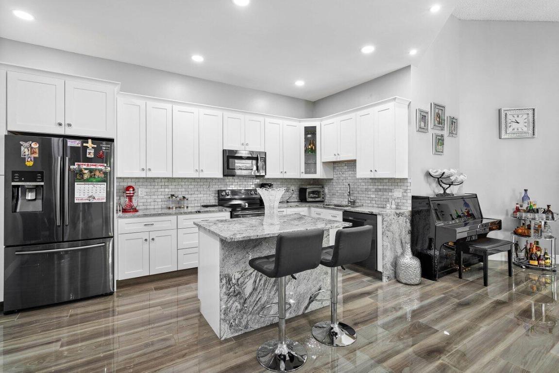 BOCA GARDENS - Residential