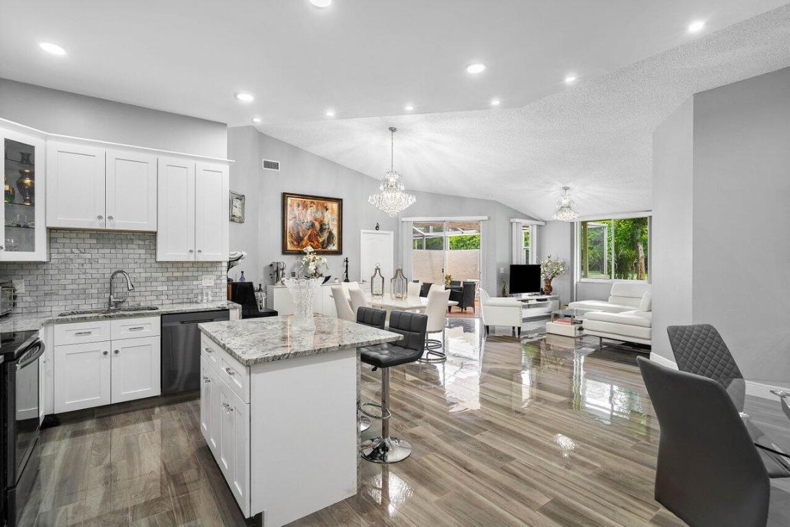 BOCA GARDENS - Residential
