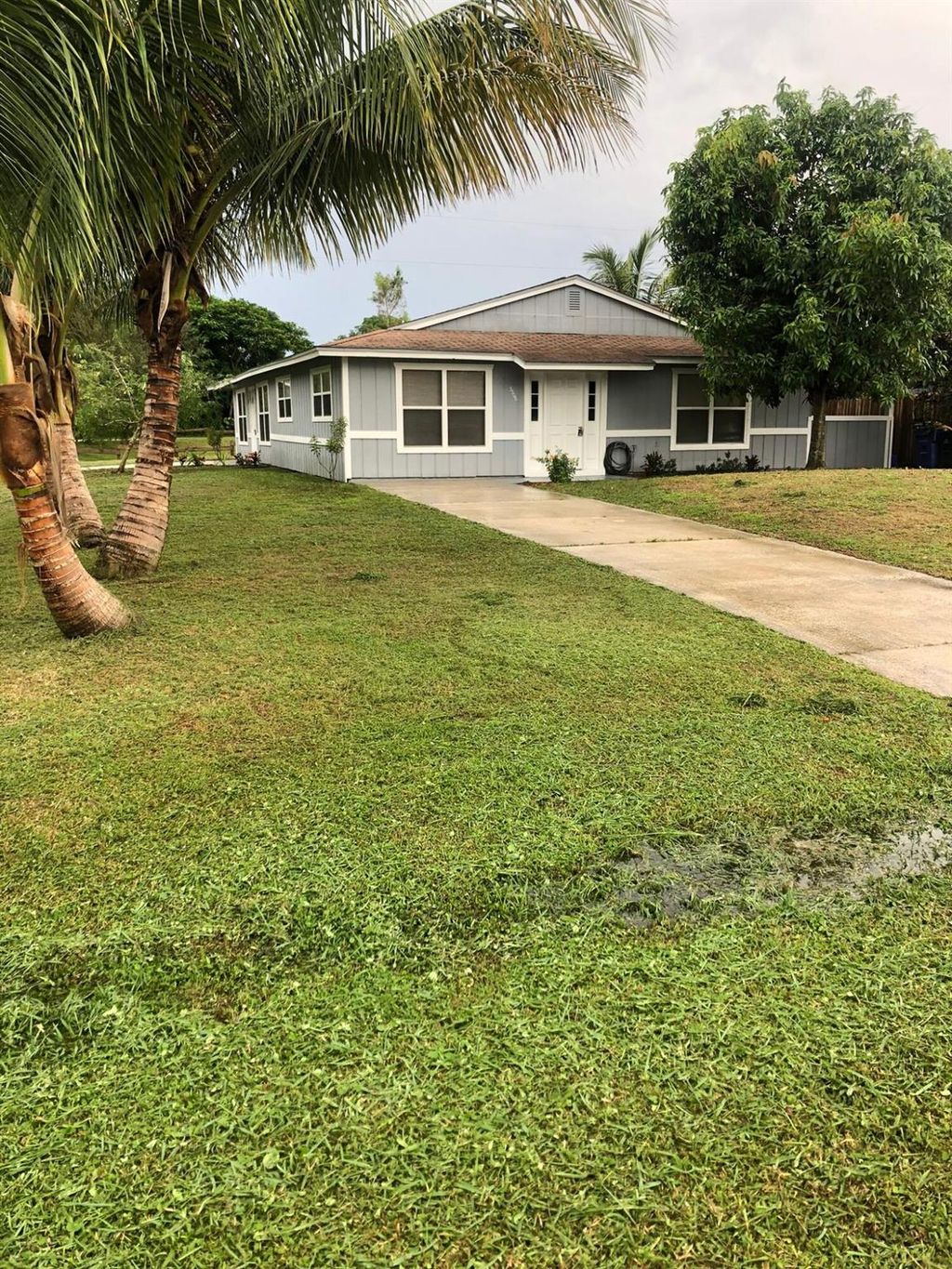 Photo of 3306 SE Garden Street, Stuart, FL 34997 (MLS # R10924252)