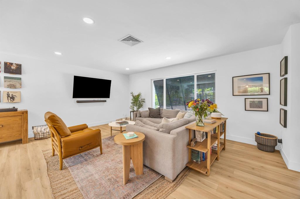 Photo of 354 Country Club Drive, Tequesta, FL 33469 (MLS # R11094946)