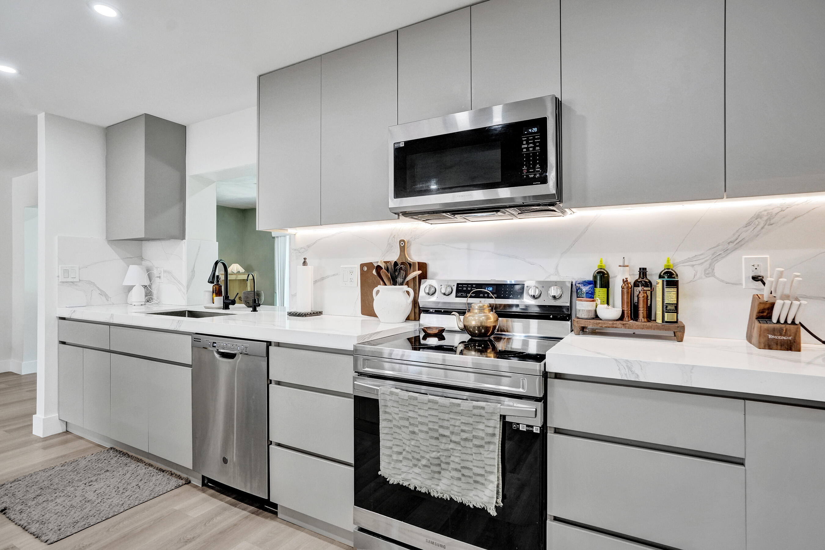 WESTWOOD COMMUNITY 6 - Residential