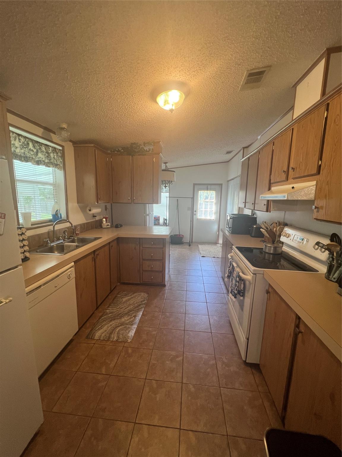 Moore Haven Yacht Club - Residential