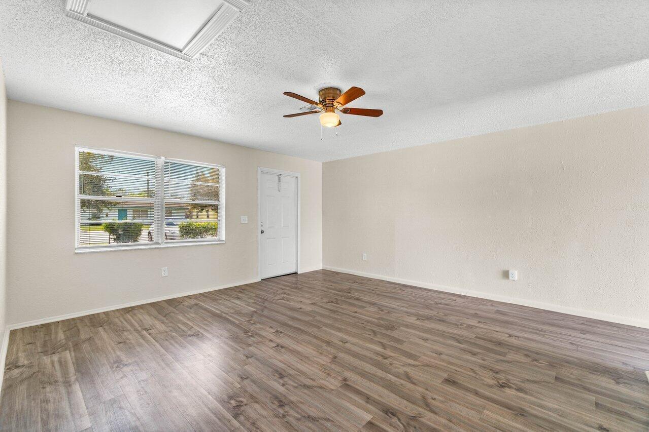 Gulfstream Apartments - Residential Lease