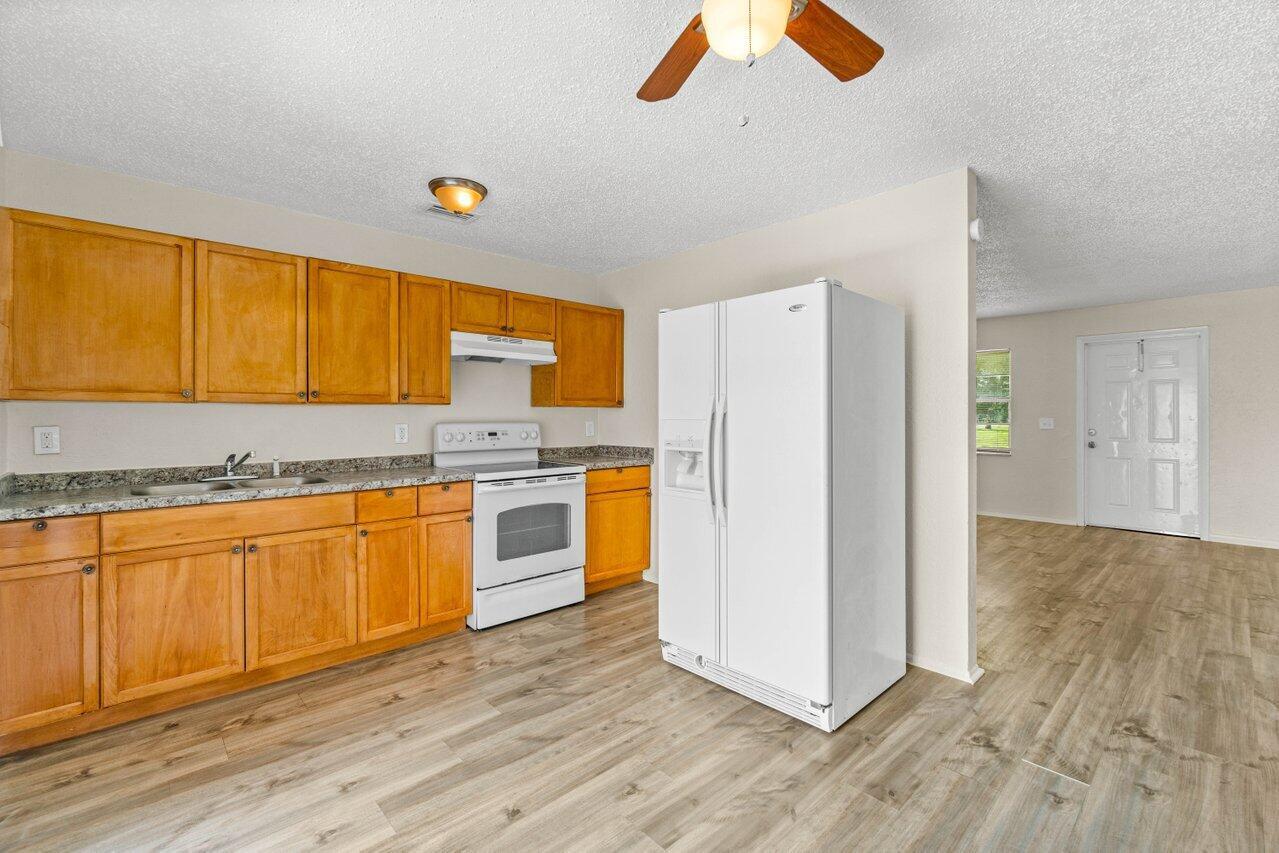 Gulfstream Apartments - Residential Lease