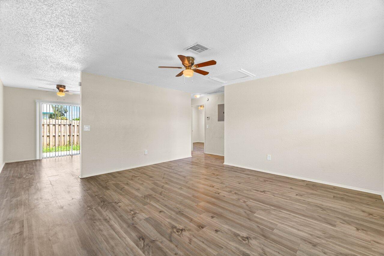 Gulfstream Apartments - Residential Lease