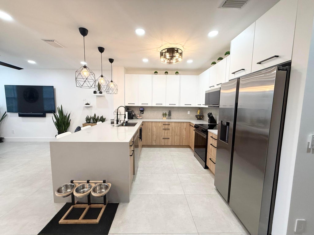 Photo of 1015 Ventnor Avenue #3d, Delray Beach, FL 33444 (MLS # R11118028)