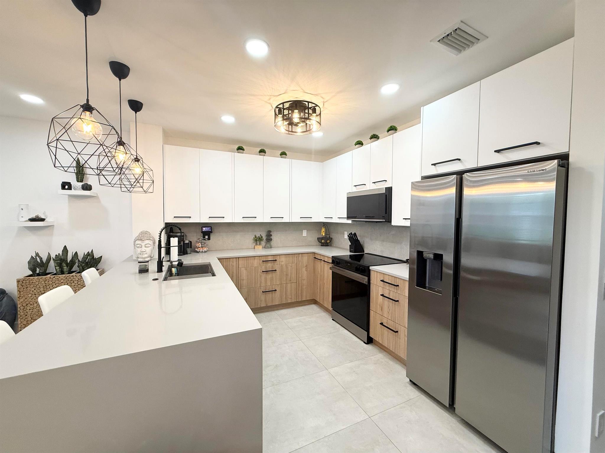 1015 Ventnor Avenue 3d