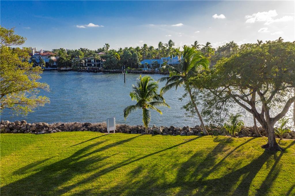 Punta Riva 15-24 B - Land