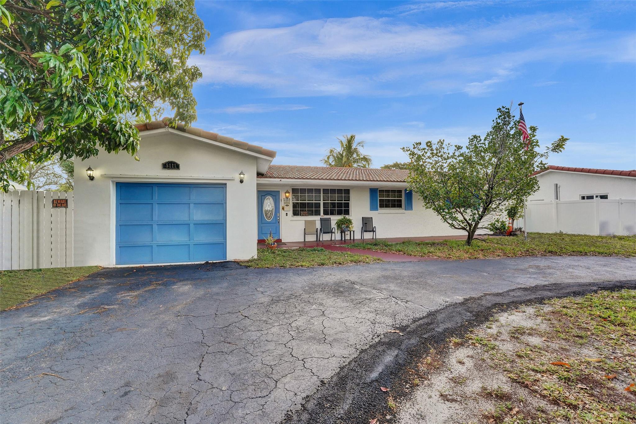 5111 Sarazen Dr