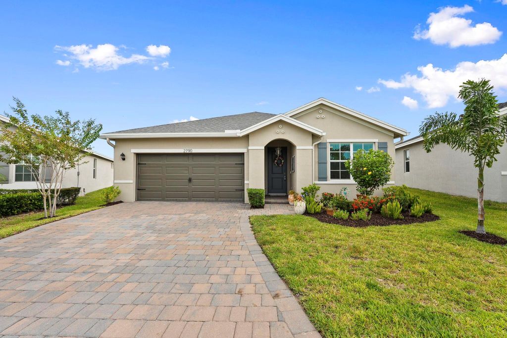 Photo of 2790 NE Breezeway Circle, Jensen Beach, FL 34957 (MLS # R11119695)